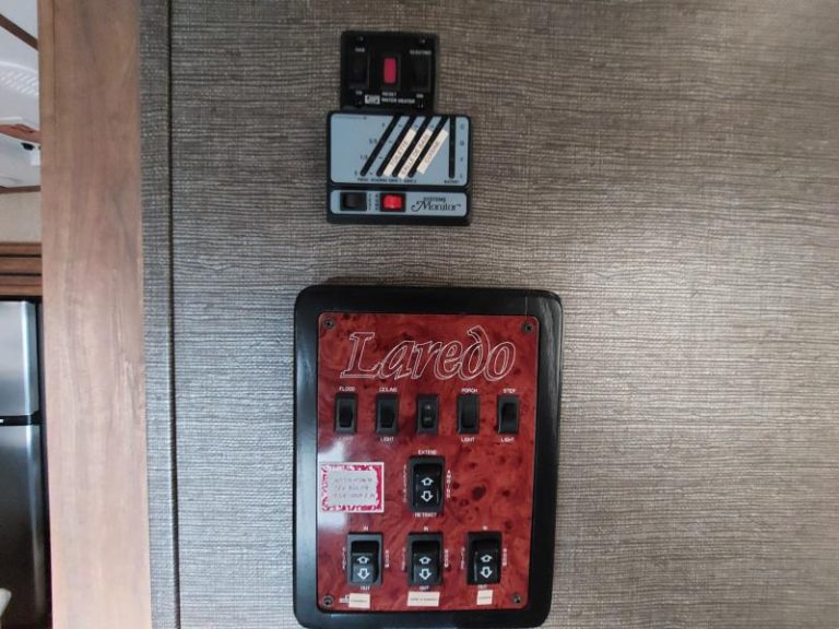 240325