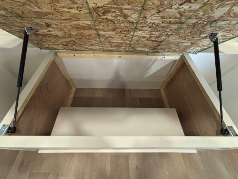 382644