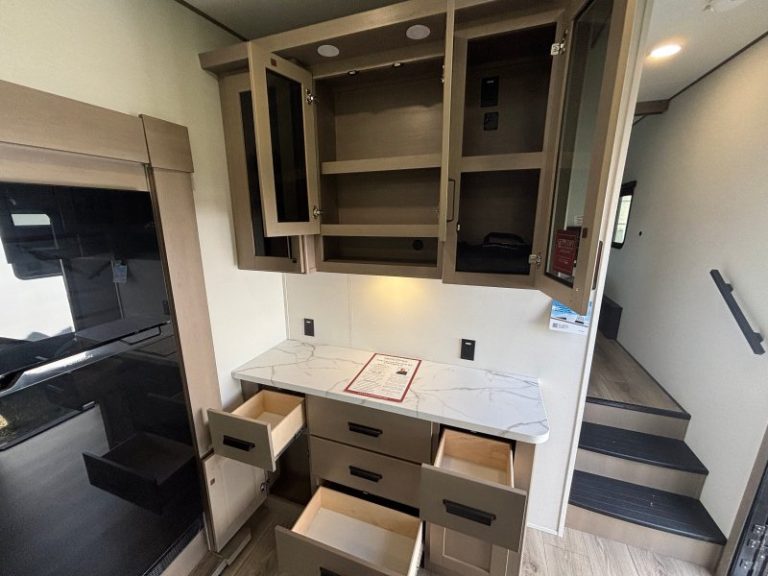382761